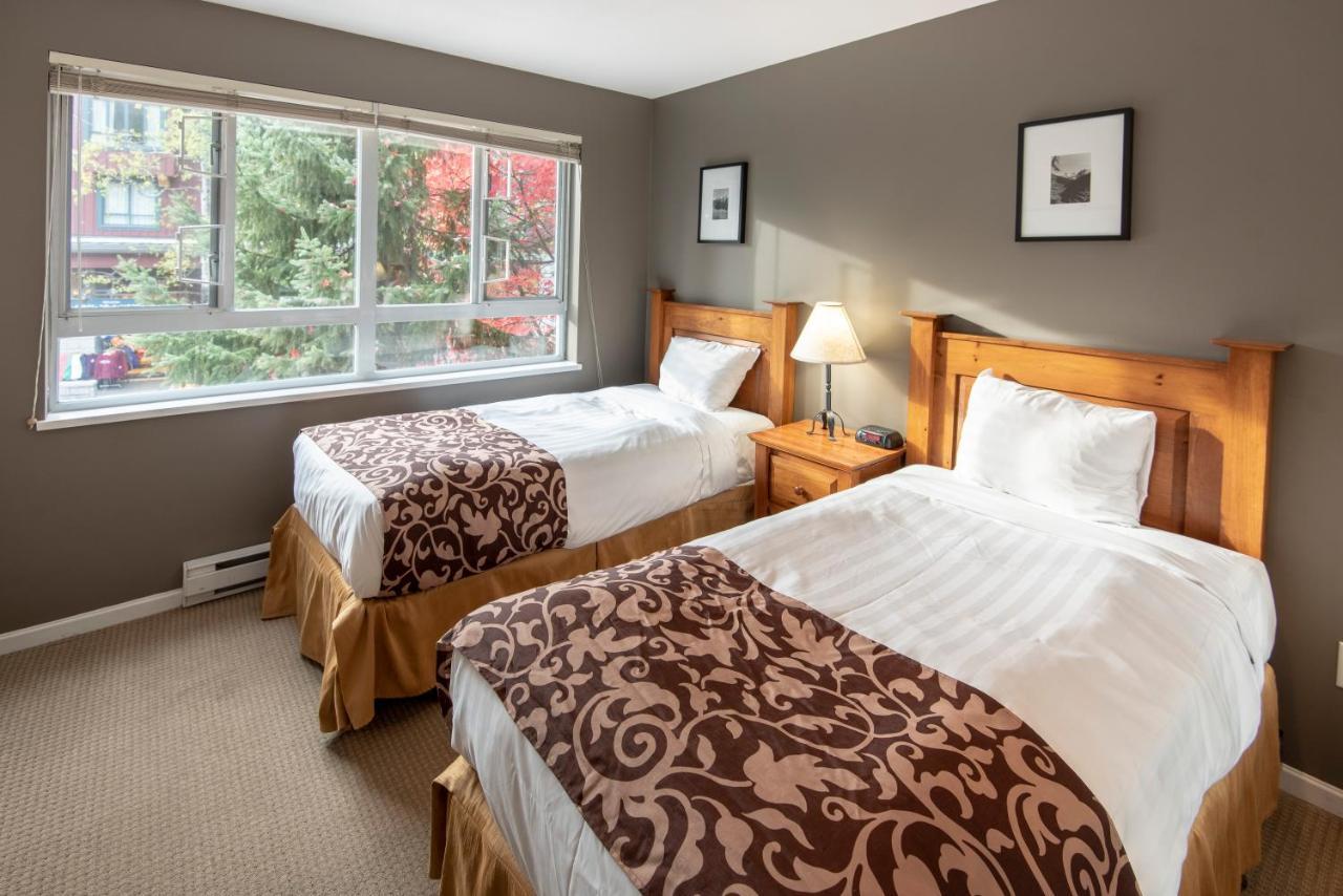 Whistler Town Plaza By Latour Hotels And Resorts Bagian luar foto