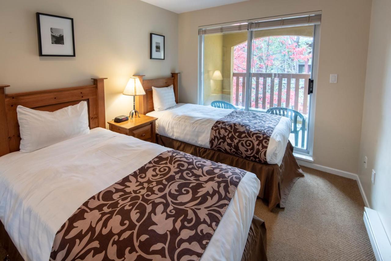 Whistler Town Plaza By Latour Hotels And Resorts Bagian luar foto