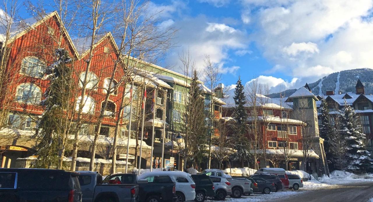 Whistler Town Plaza By Latour Hotels And Resorts Bagian luar foto